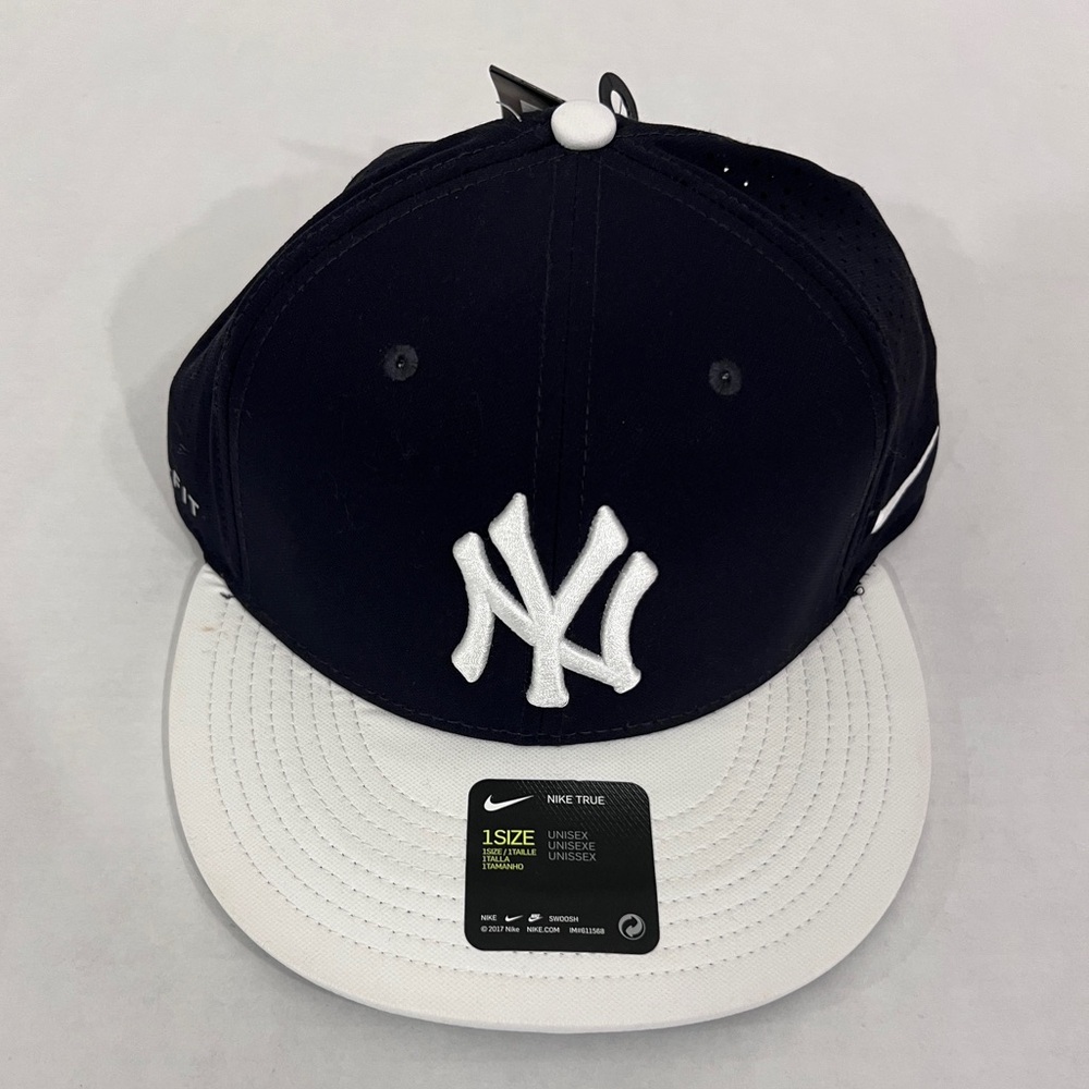 New York Yankees Nike Dri Fit Blue and White Hat Cap